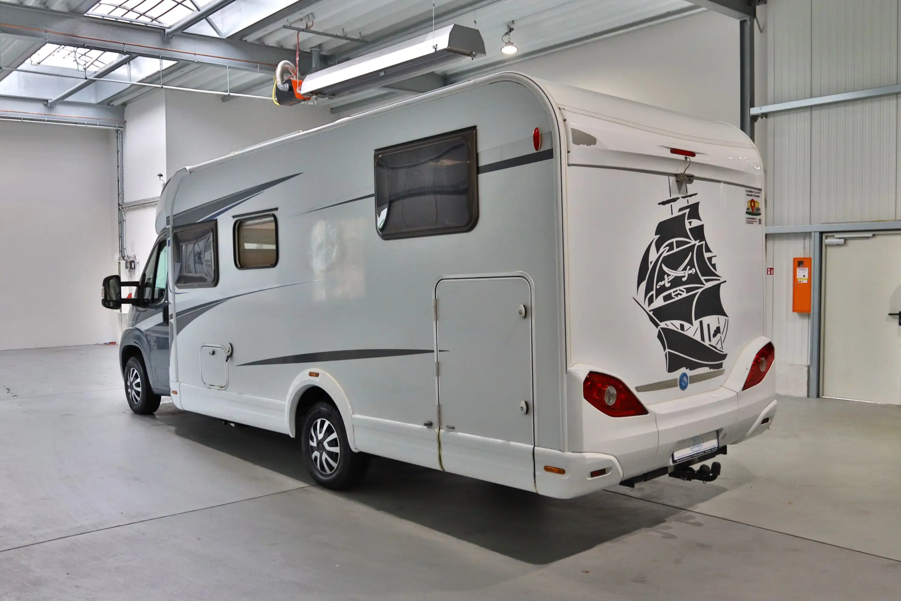 KNAUS Sun TI 700 MEG